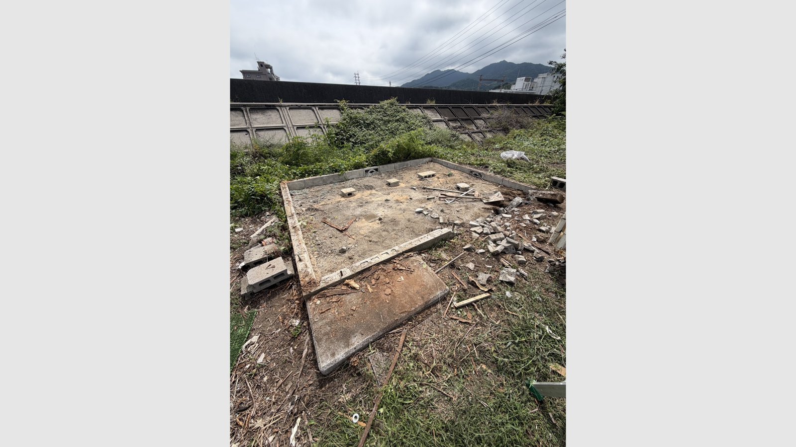 プレハブの解体工事